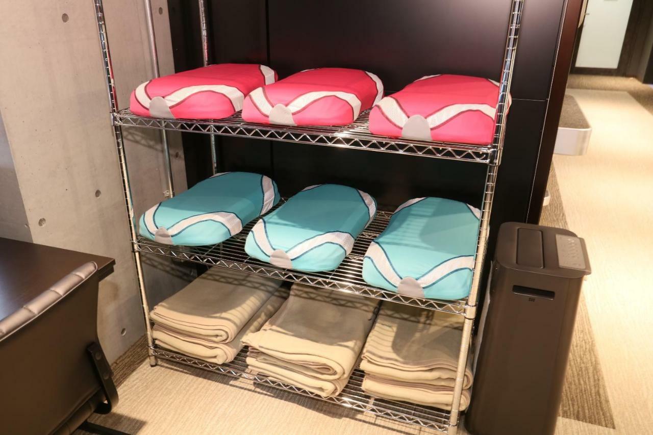 Business Capsule Hotel Lightning Hotel Asakusa Tokyo Esterno foto