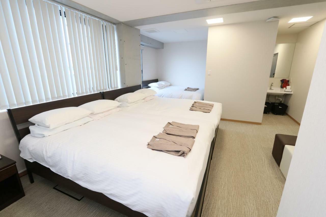 Business Capsule Hotel Lightning Hotel Asakusa Tokyo Esterno foto