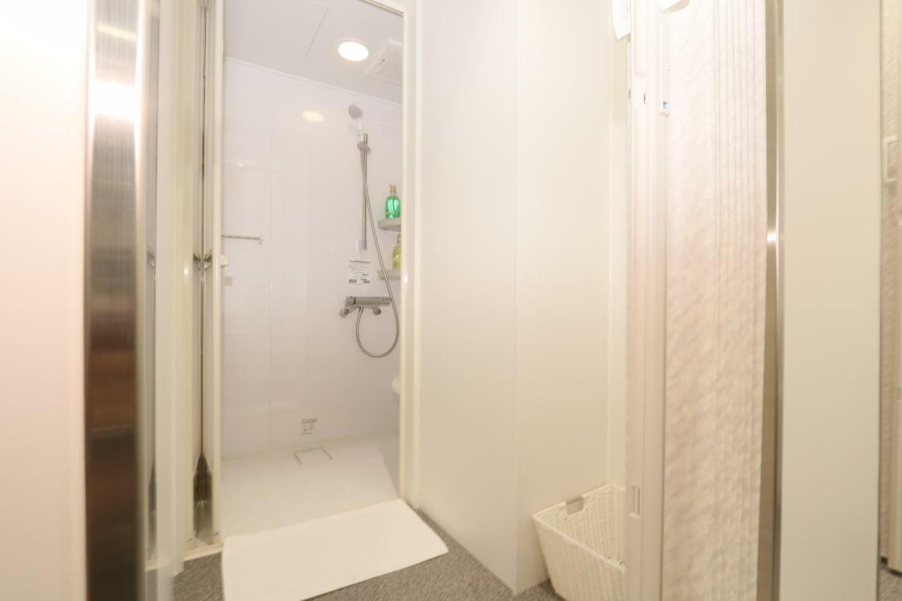 Business Capsule Hotel Lightning Hotel Asakusa Tokyo Esterno foto