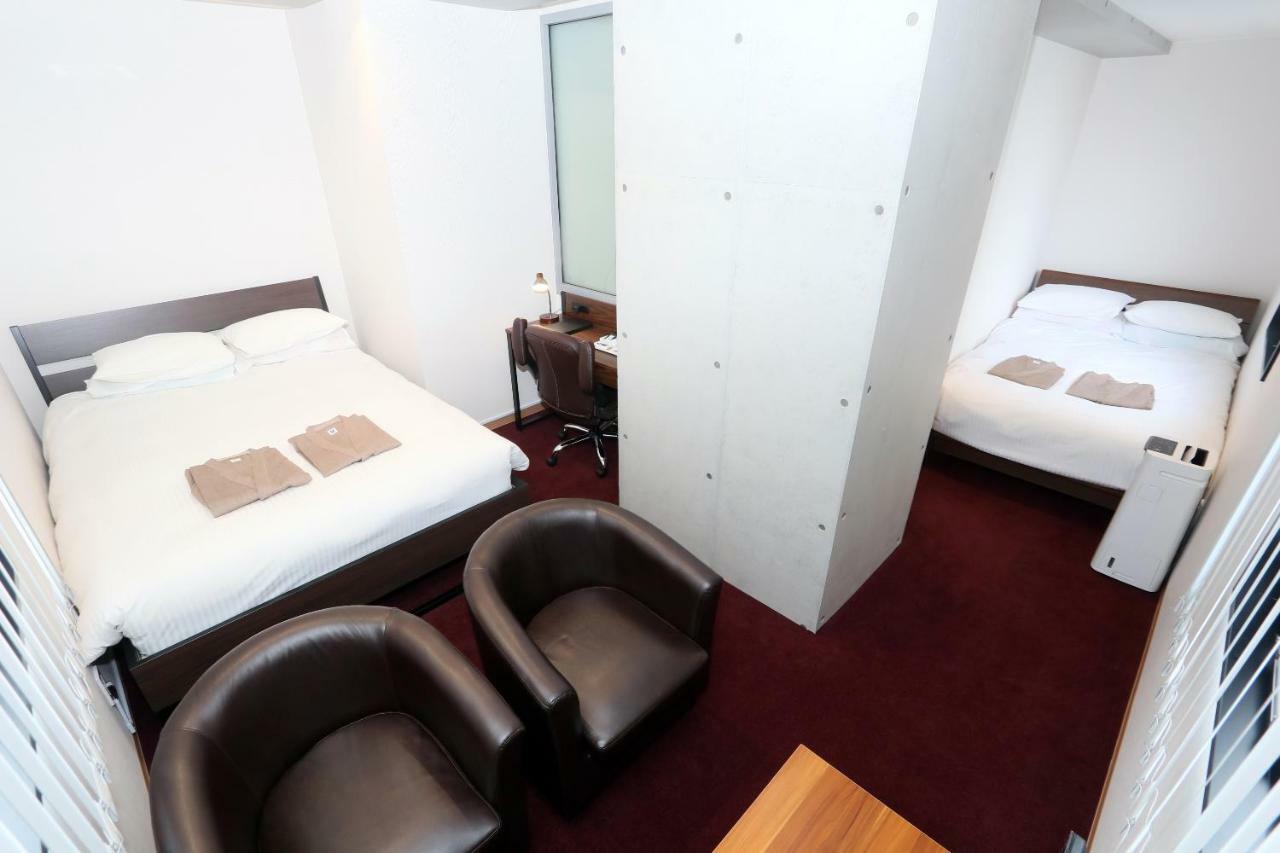 Business Capsule Hotel Lightning Hotel Asakusa Tokyo Esterno foto